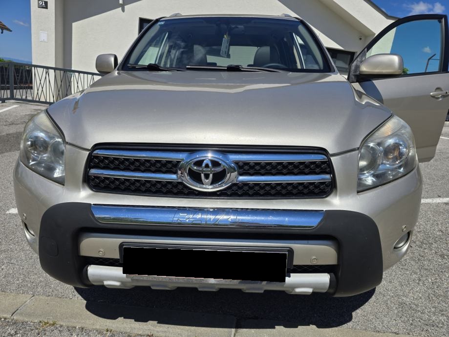 Toyota RAV4 2010